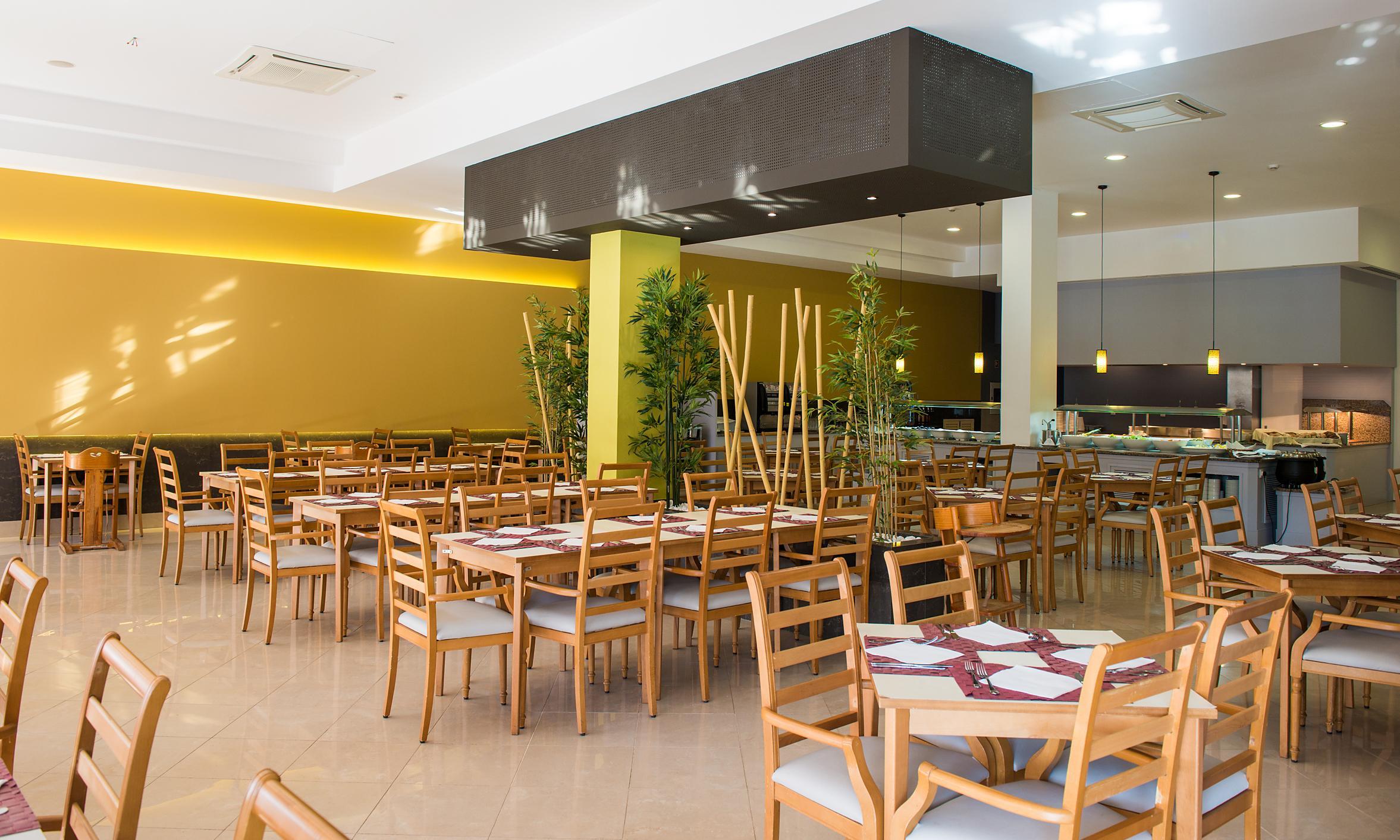 الشقق الفندقية البوفيرافي  كلوب هومبريا - شامل جميع الخدمات المطعم الصورة